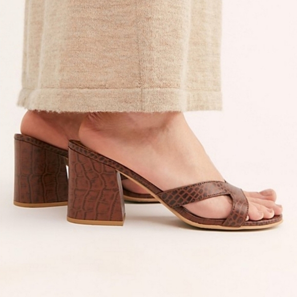 Free People Charlie V Heel Sandals - Picture 1 of 8